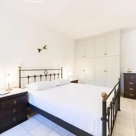 Aurora By Mediterra Ferienhaus Isterni (Paros)